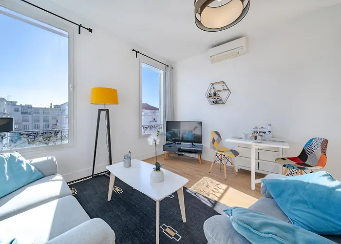 Cosy 3p En Plein Coeur De نيس